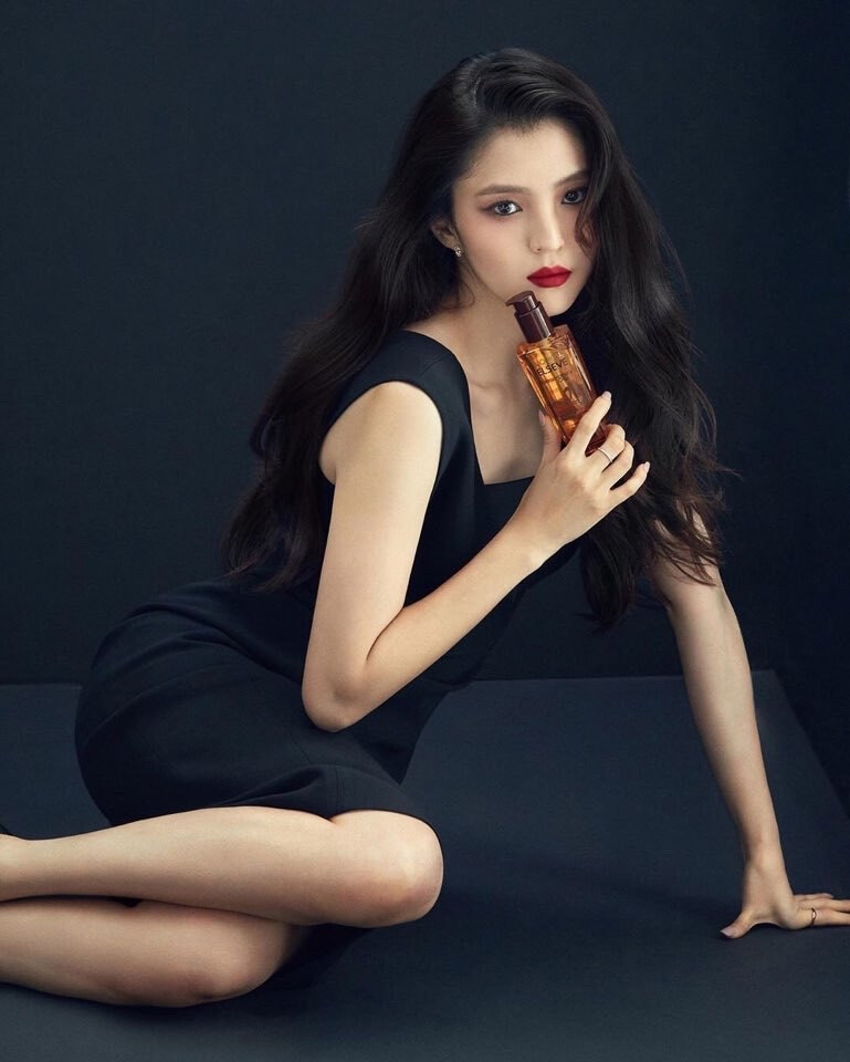 韩素希某品牌香水代言[6]