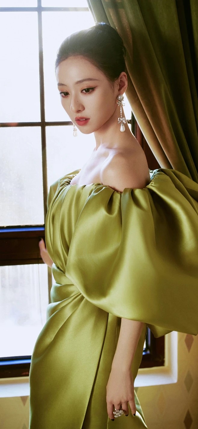 胡连馨大气惊艳写真[5]