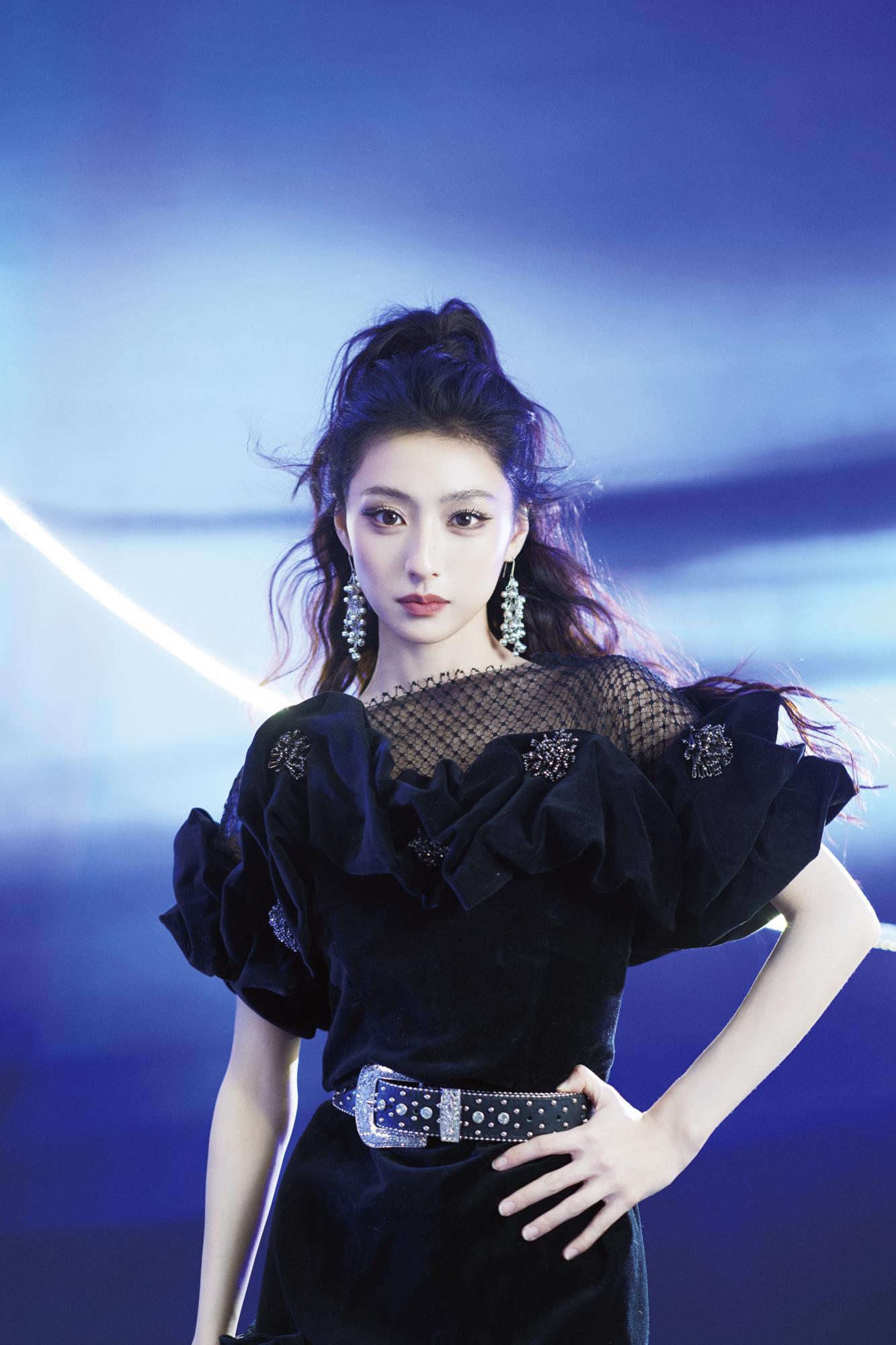 胡连馨星辰大海黑丝美腿写真[6]