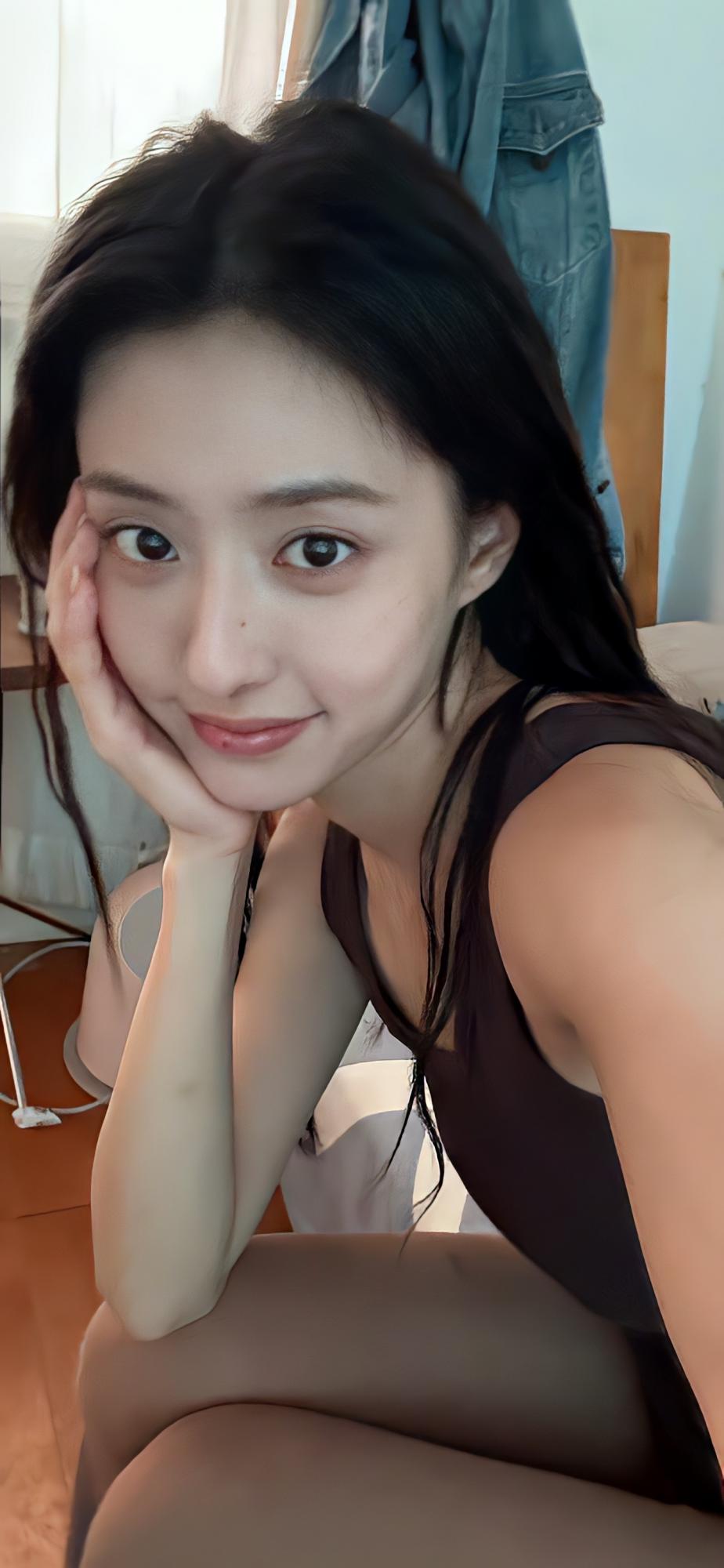 胡连馨白色短袜各色美腿写真[3]