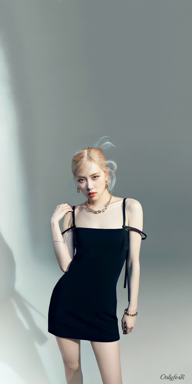 朴彩英OL职业装美腿写真[3]