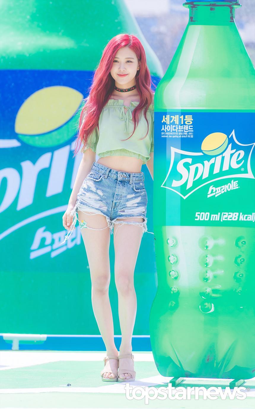 朴彩英身姿曼妙妩媚勾人[11]