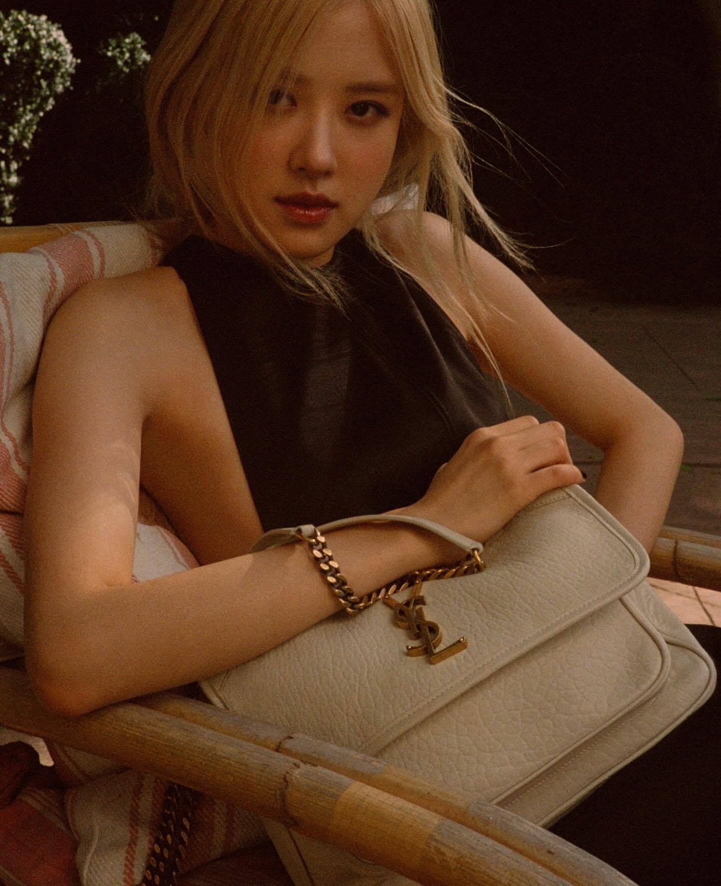 朴彩英黑丝大长腿竹椅写真[5]