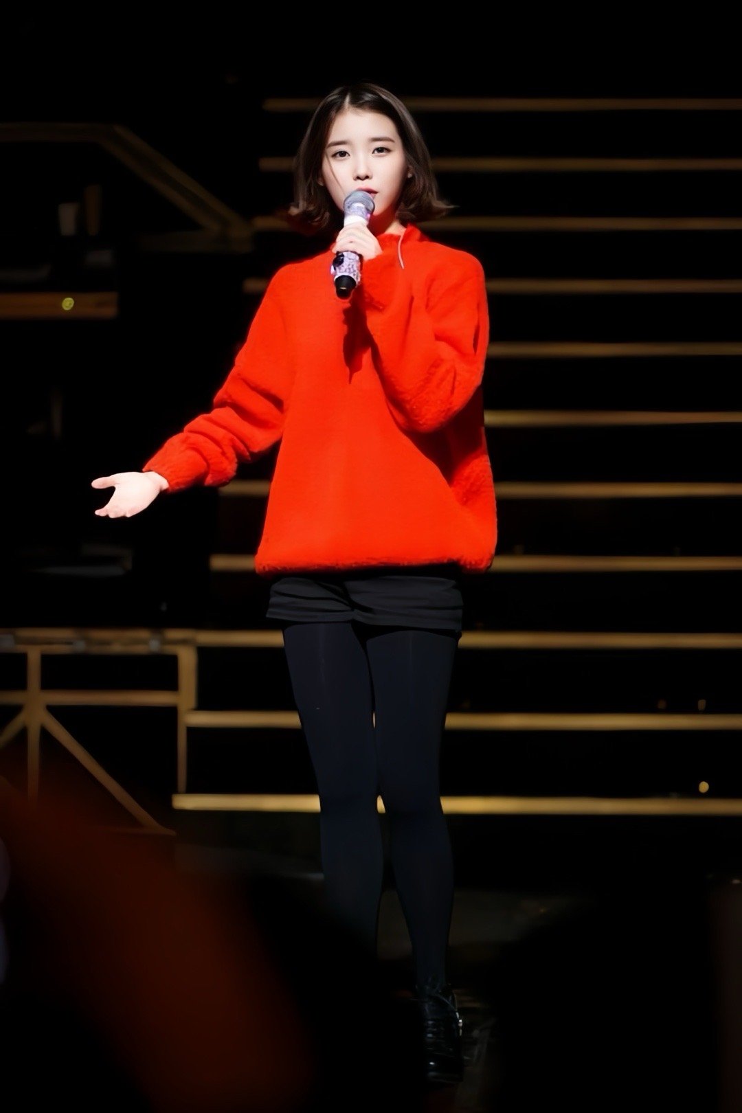 李智恩厚黑丝袜橘色毛衣穿搭[6]