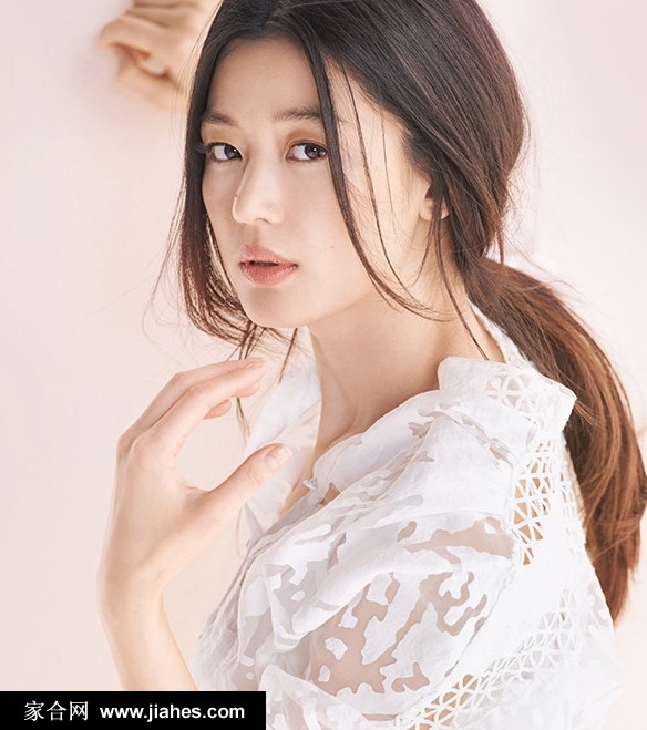 韩国第一女神全智贤御姐范时尚写真图片[12]