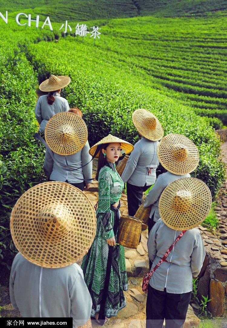 陈乔恩烈焰红唇古典旗袍优雅气质唯美写真图片[7]