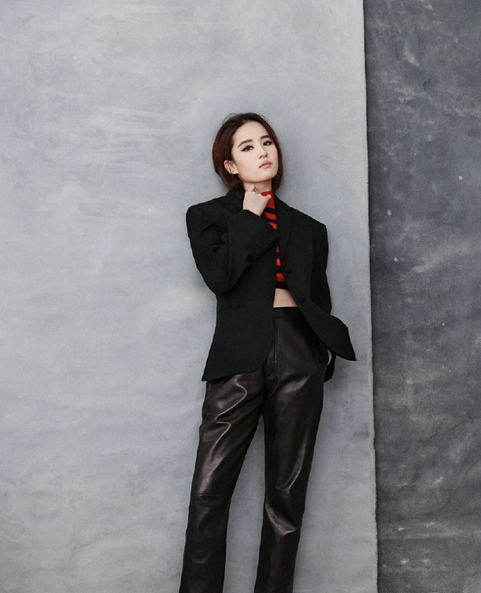 神仙姐姐刘亦菲时尚大片 每一种搭配都美的飞起[7]