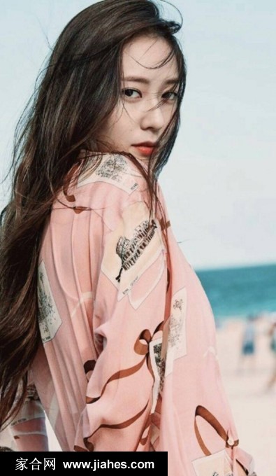 韩国时尚女神郑秀晶冷艳气质写真图片[17]